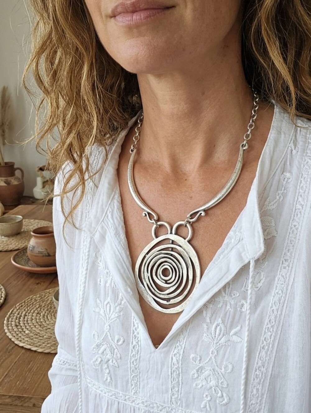Retro Brutalist Silvertone Medallion Collar Necklace Bold Chunky Swirl